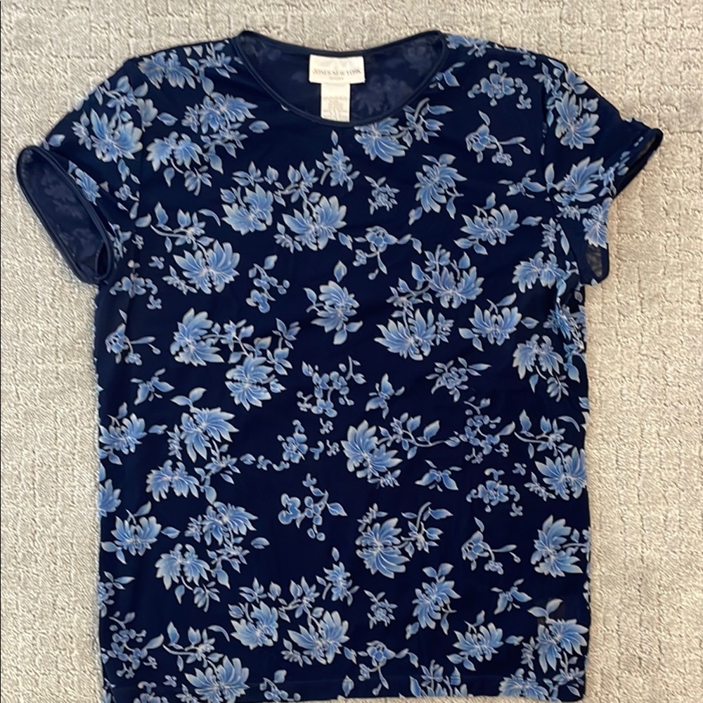 Jones New York Navy and White Floral Top